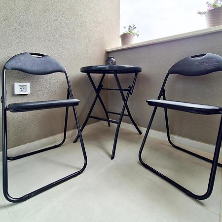 פולה Apartments Laura & Nino מראה חיצוני תמונה