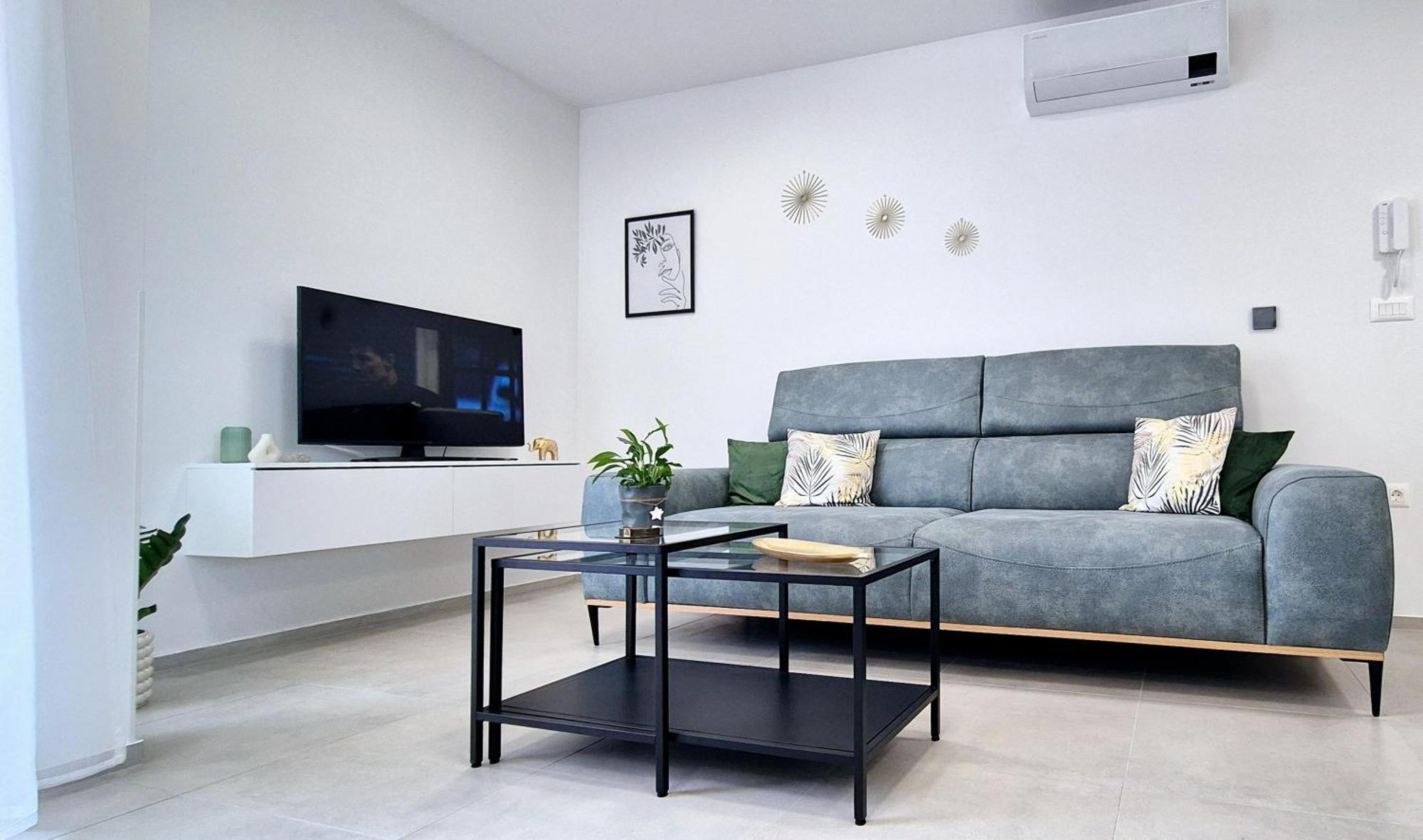 פולה Apartments Laura & Nino מראה חיצוני תמונה